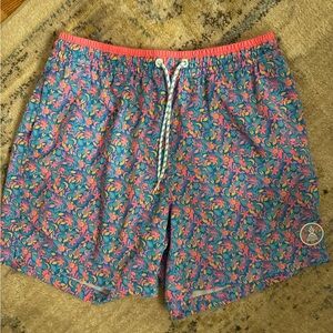 Chubbies 5.5 inch medium Tropical Floral Swim Trunks - Pink and Blue